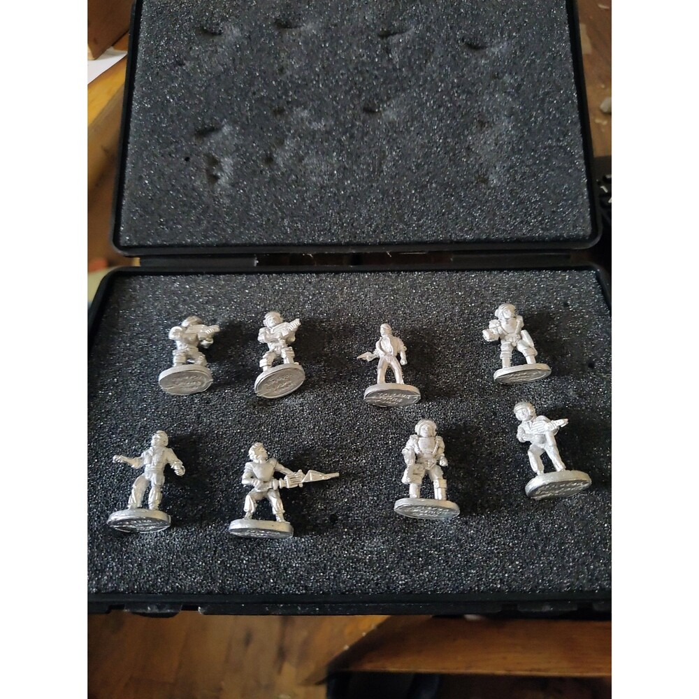Leading edge games vintage Aliens Colonial Marines set #2
